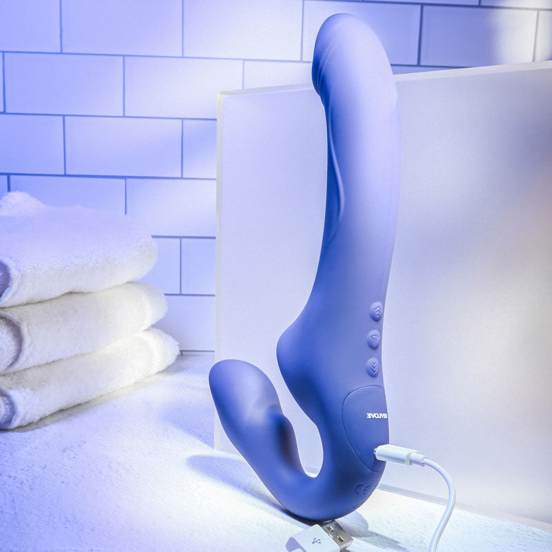 Evolved 2 Become 1 Strapless Strap-On Vibrator